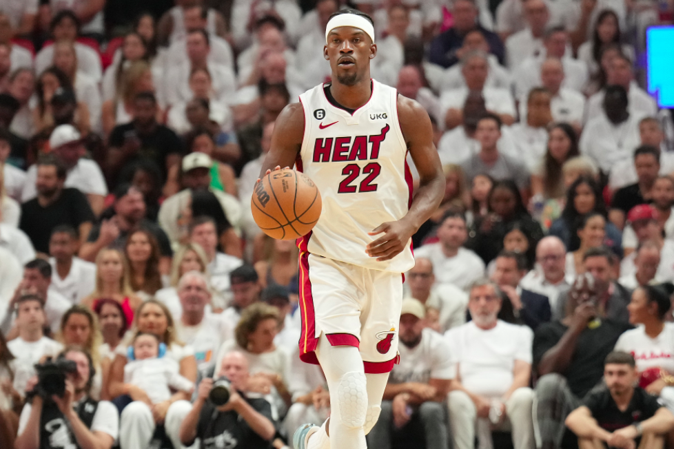 德转列自由转会身价前10：姆巴佩1.8亿欧第1，梅西8000万第2（德转公布自由转会身价前十：姆巴佩1.8亿欧领跑，梅西8000万居次）