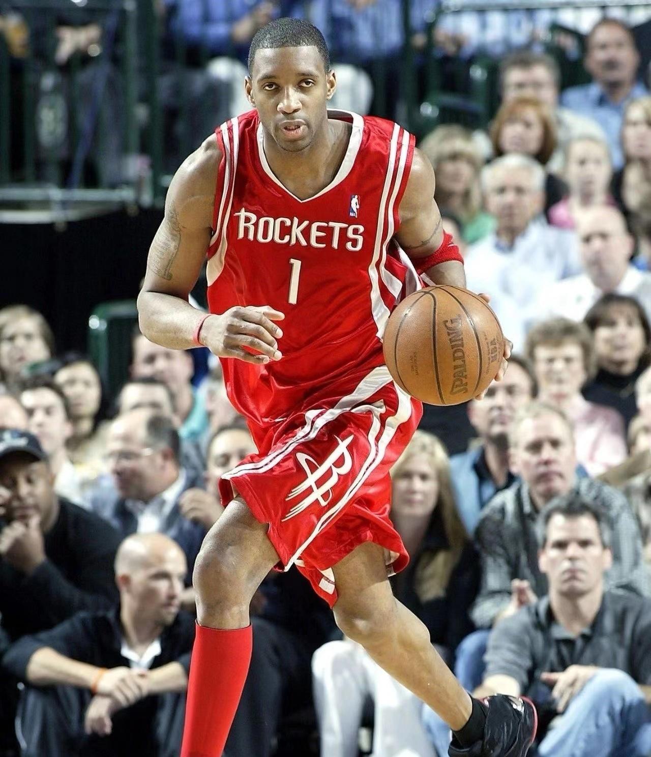 篮球篮网进攻端再现高光时刻（篮网进攻火力再度爆发）